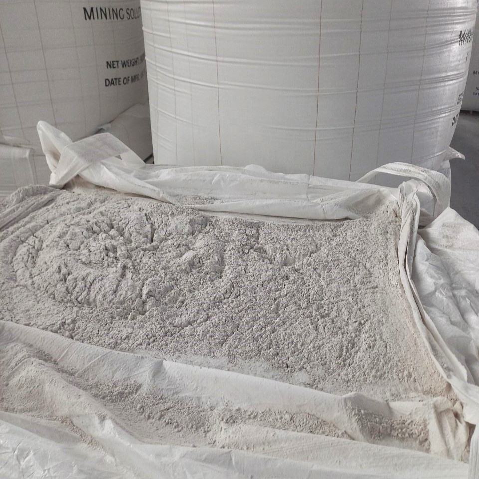 White Hydrated Lime Powder High Purity Vietnam Quality Exporting Uses for Mining | TECHMICOM