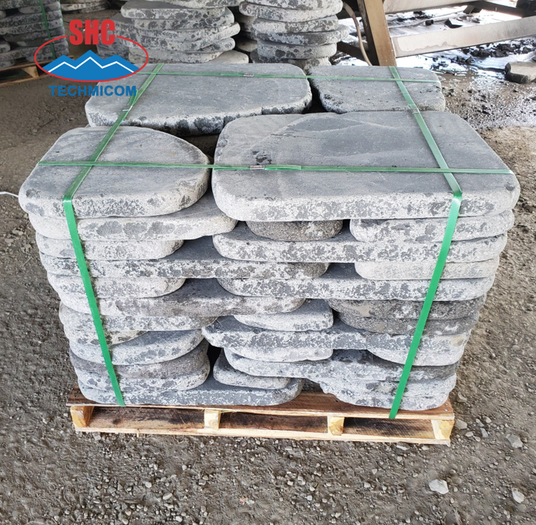 Natural Grey Basalt Stone Cobbles and Pebbles All Sizes for Garden Exterior Wall Villa Application Origon From Vietnam