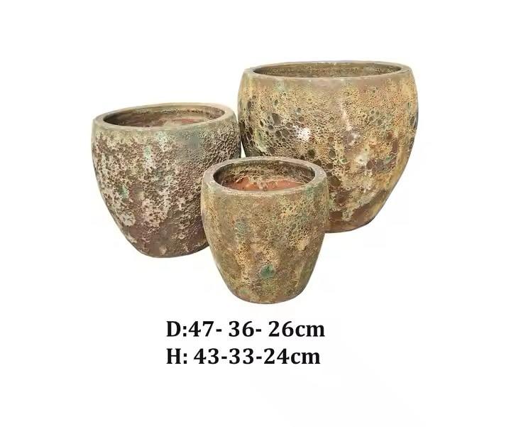 Unique Atlantis Aged Ceramic Planters Handcrafted Clay Flower Pots for Stylish Landscaping