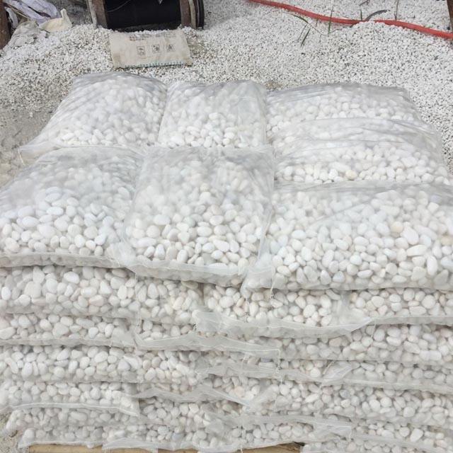 Sỏi trắng tròn giá rẻ Trung Quốc