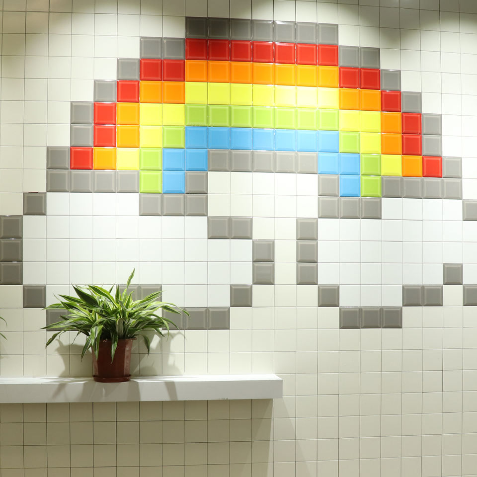 Gạch thẻ men sứ ốp tường và lát sàn 100x100mm giá rẻ Trung Quốc dùng cho khu vực ốp tường phòng tắm/nhà bếp/phòng tắm vòi sen.