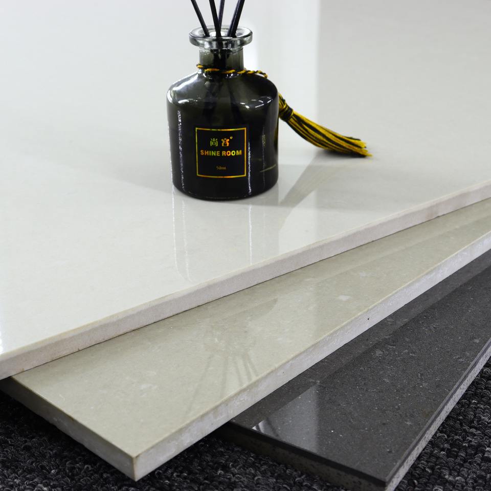 Gạch sứ tráng men bóng đồng chất và Gạch lát sàn xương sứ hai lớp