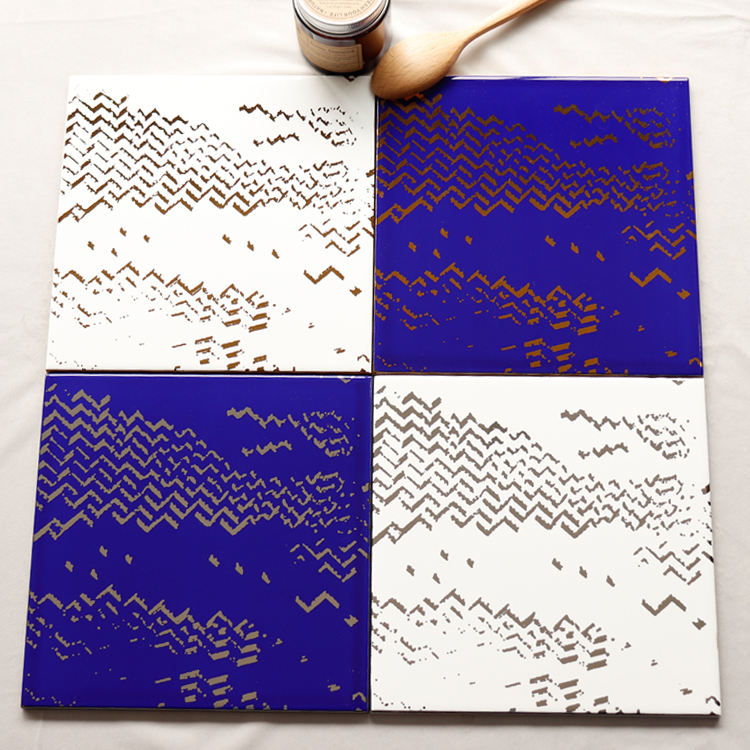 Gạch thẻ ốp tường men sứ mạ vàng