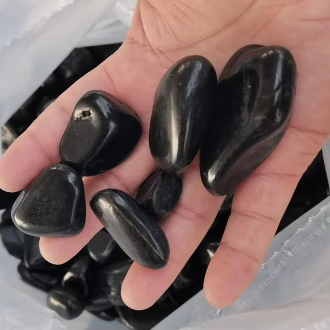 Đá Cuội Đen Tự Nhiên Đánh Bóng Dùng Cho Cảnh Quan Sân Vườn & Công Viên Thiết Kế Hiện Đại Bền Bỉ Bảo Hành Hơn 5 Năm