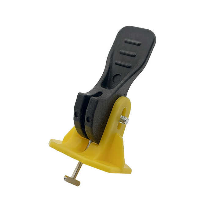 Kẹp giữ phẳng gạch lát nền phòng tắm