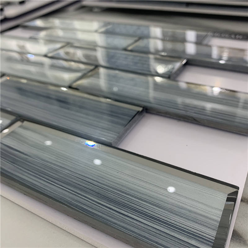 Sản phẩm gạch lát ốp tường nhà tắm hiện đại phong cách tàu điện ngầm