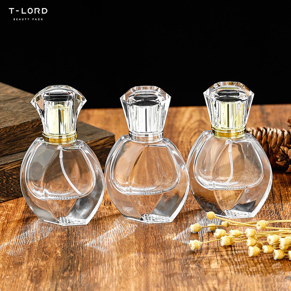 Lọ khuếch tán nước hoa serum bằng kính phẳng vuông sang trọng