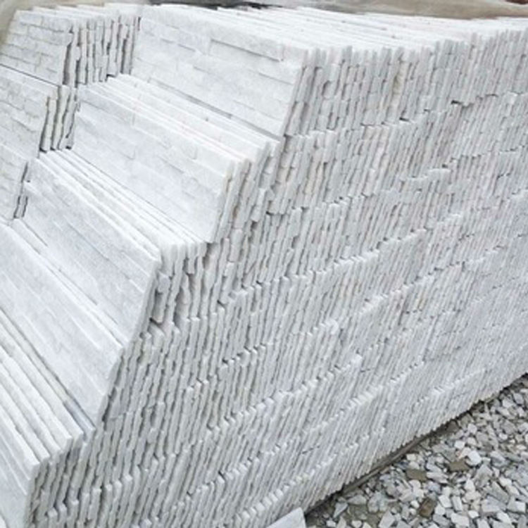 Đá ốp tường ngoại thất màu trắng Culture Stacked Strip