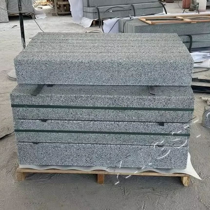 Tấm đá bó vỉa Granite xám đậm hơn