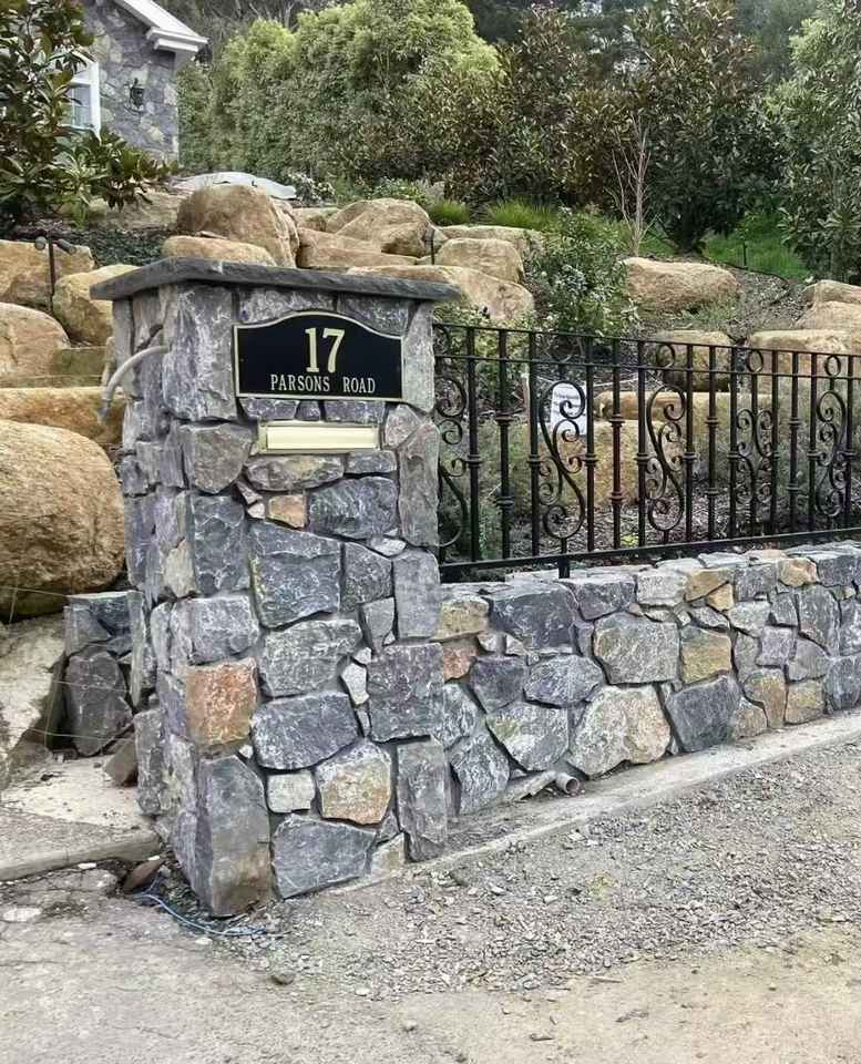 Hộp thư thiết kế mới giá rẻ ốp đá văn hóa xi măng