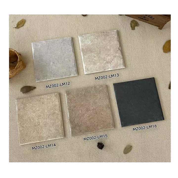 Gạch ốp tường và lát nền phòng tắm màu đen giả đá vôi