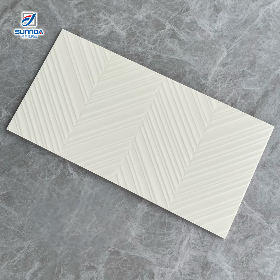 Gạch ốp tường men sứ phòng tắm và nhà bếp 30x60cm bề mặt nhám bóng màu kem