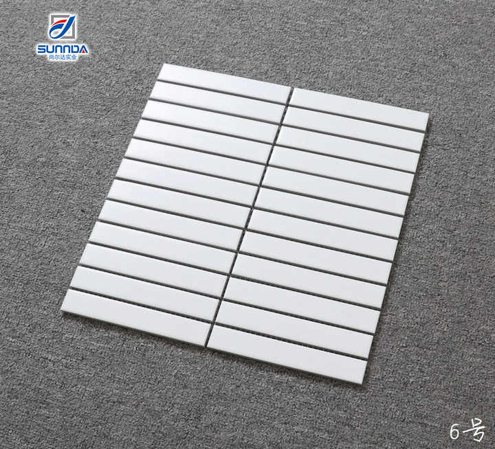 Mẫu gạch gốm khảm kính nóng chảy màu trắng hồ bơi giá nhà máy rẻ
