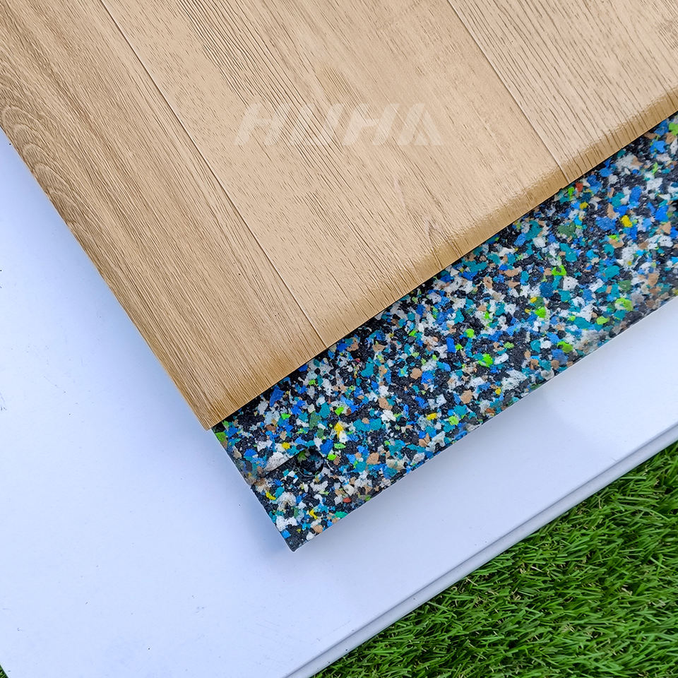Tấm lót sàn cao su PVC giả vân gỗ phòng tập thể dục không mùi