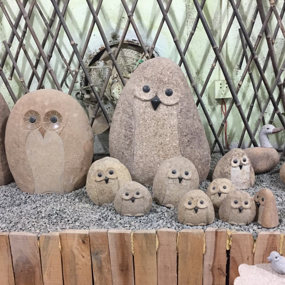 Tượng cú đá tự nhiên River Rock để bán