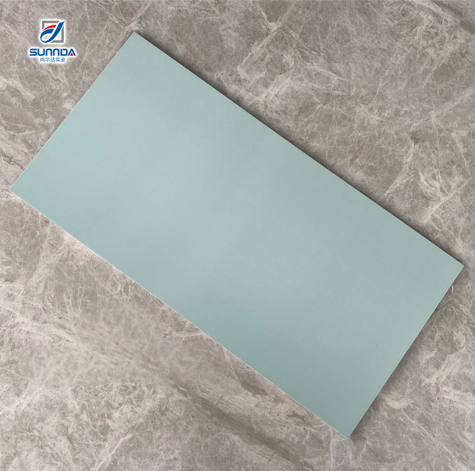 Gạch ốp tường ceramic nội thất bề mặt bóng loáng dập nổi, chống thấm nước, màu trơn, vân đá cẩm thạch, kiểu dáng đơn giản