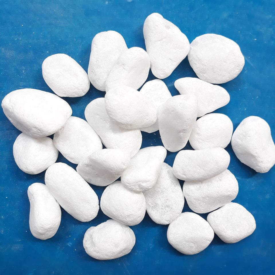 Snow White Pebbles Chip Stone for Garden Landscape Driveway Paving and Pool Coating