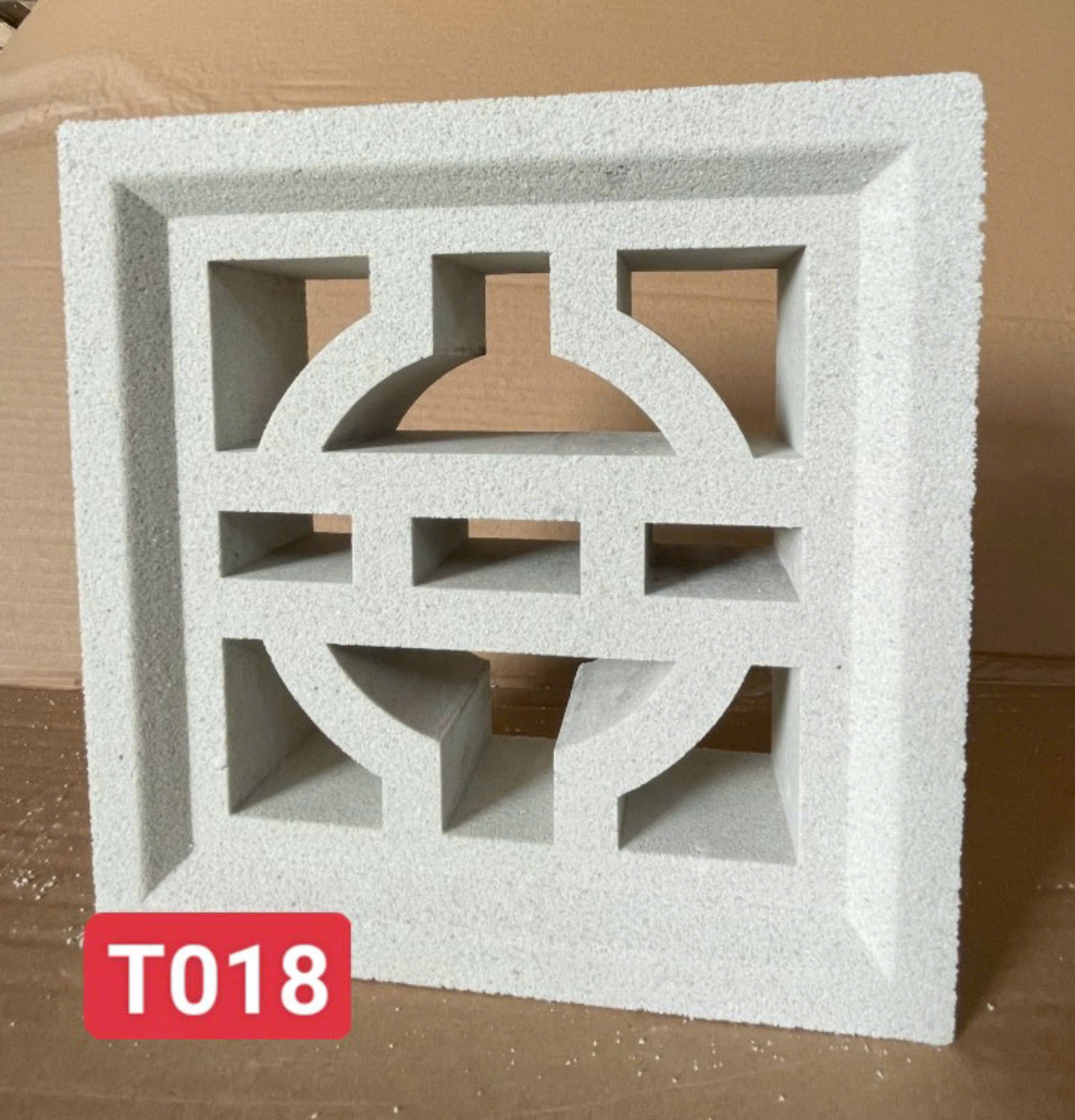 Gạch thông gió xi măng T018