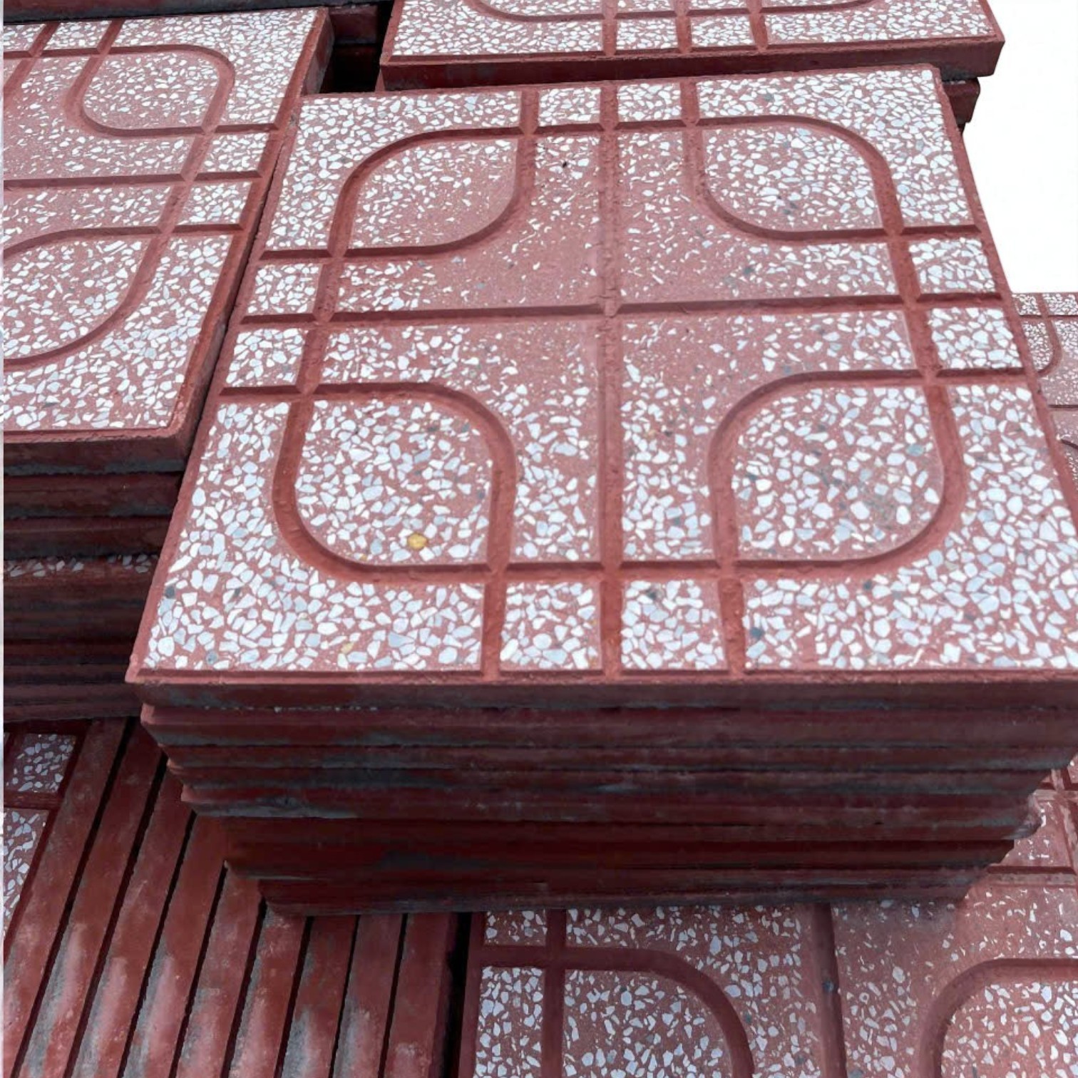 Gạch lát vỉa hè XV-1