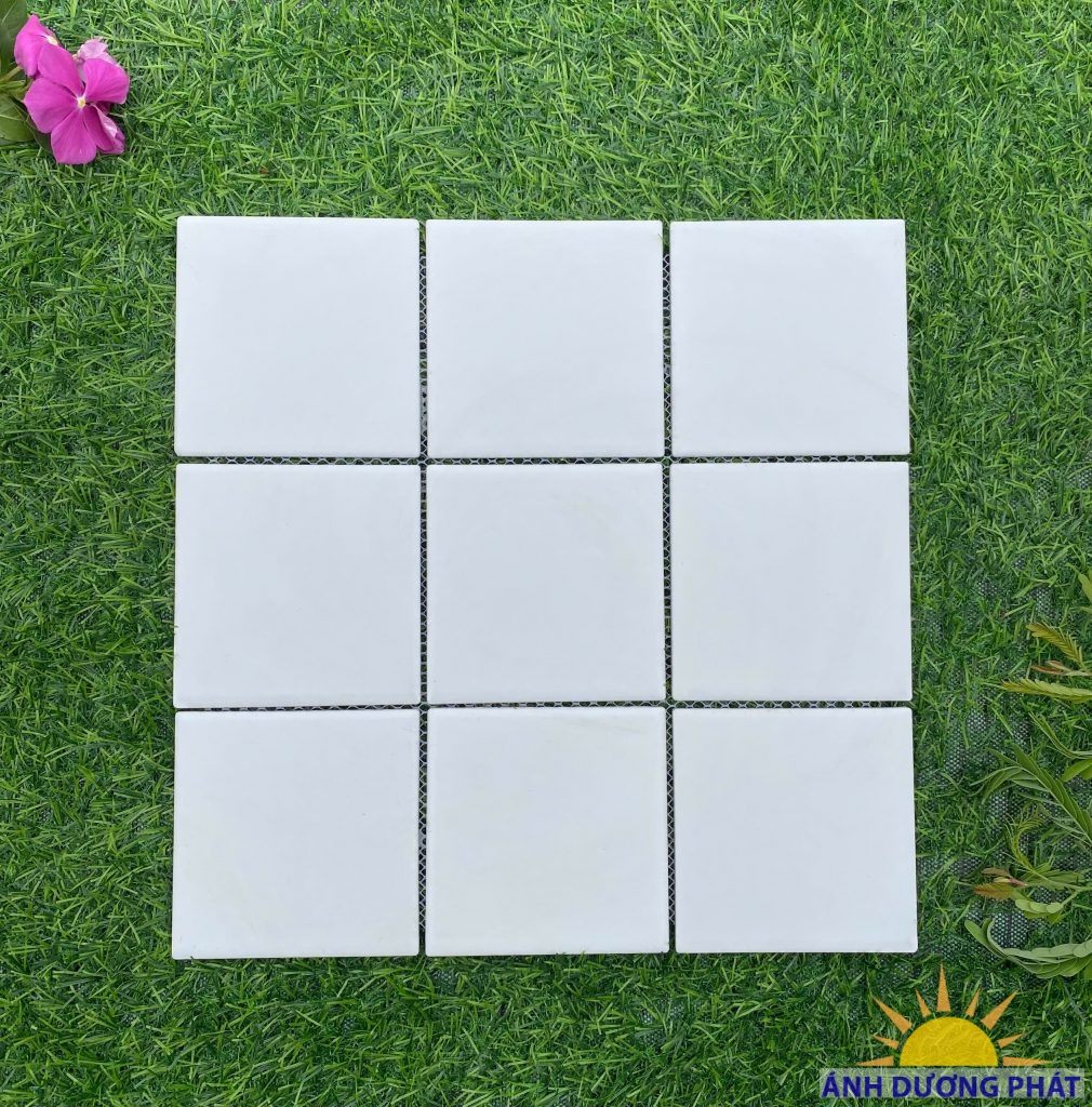 Gạch mosaic 10x10 màu trắng mờ