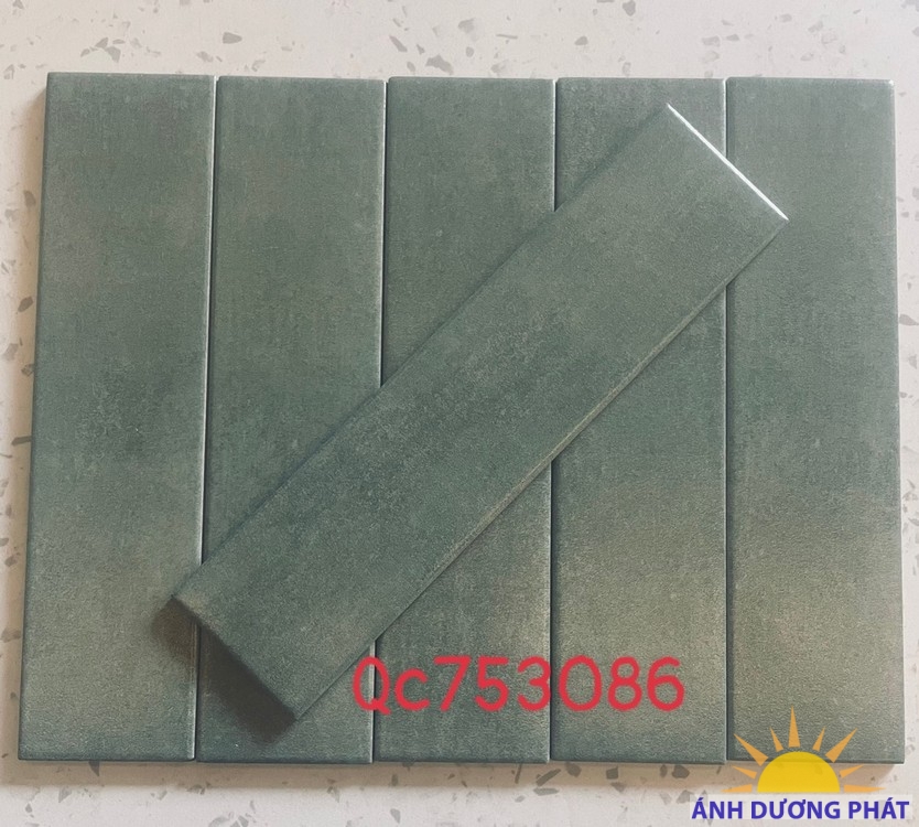 Gạch thẻ trang trí ốp tường 75x300 Vũng Tàu màu than chì