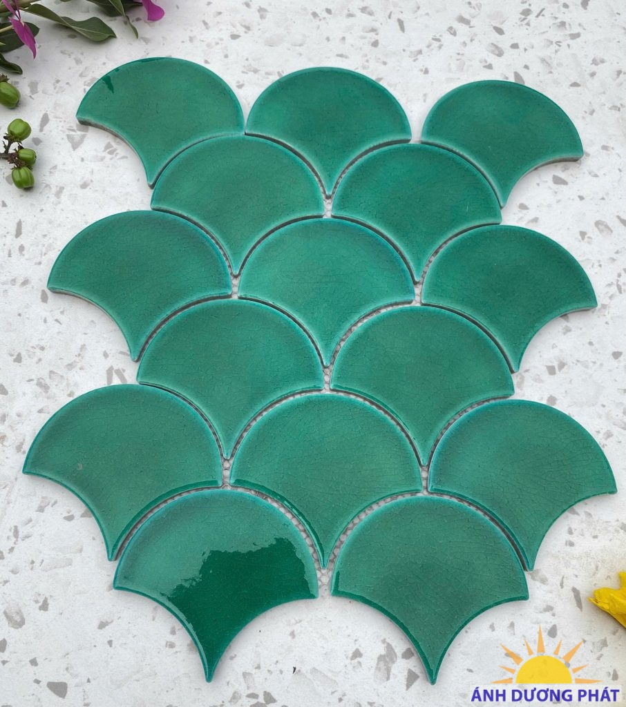 Gạch Mosaic Vảy Cá Men Rạn