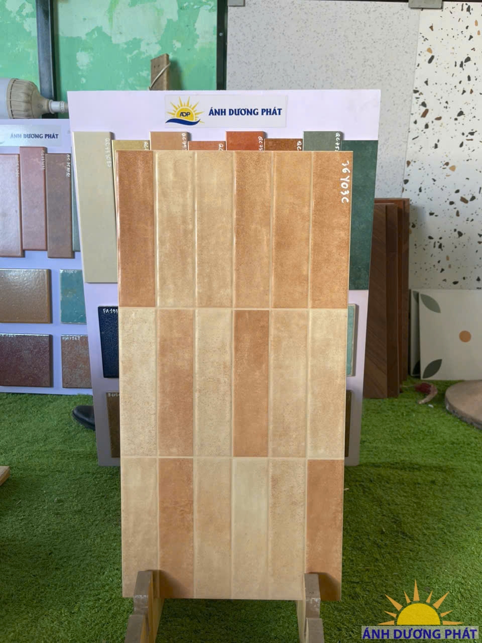Gạch ốp tường 30x60 36Y03C