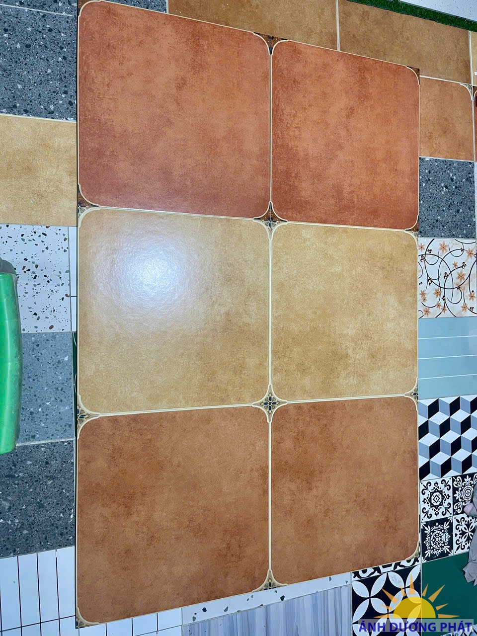 Gạch Trung Quốc 60x60 giả cổ