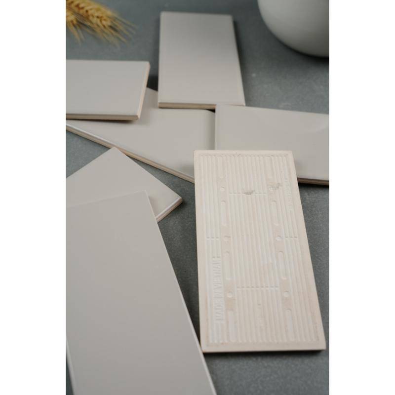 Gạch thẻ xám bóng phẳng KT 75x150mm FA0306P