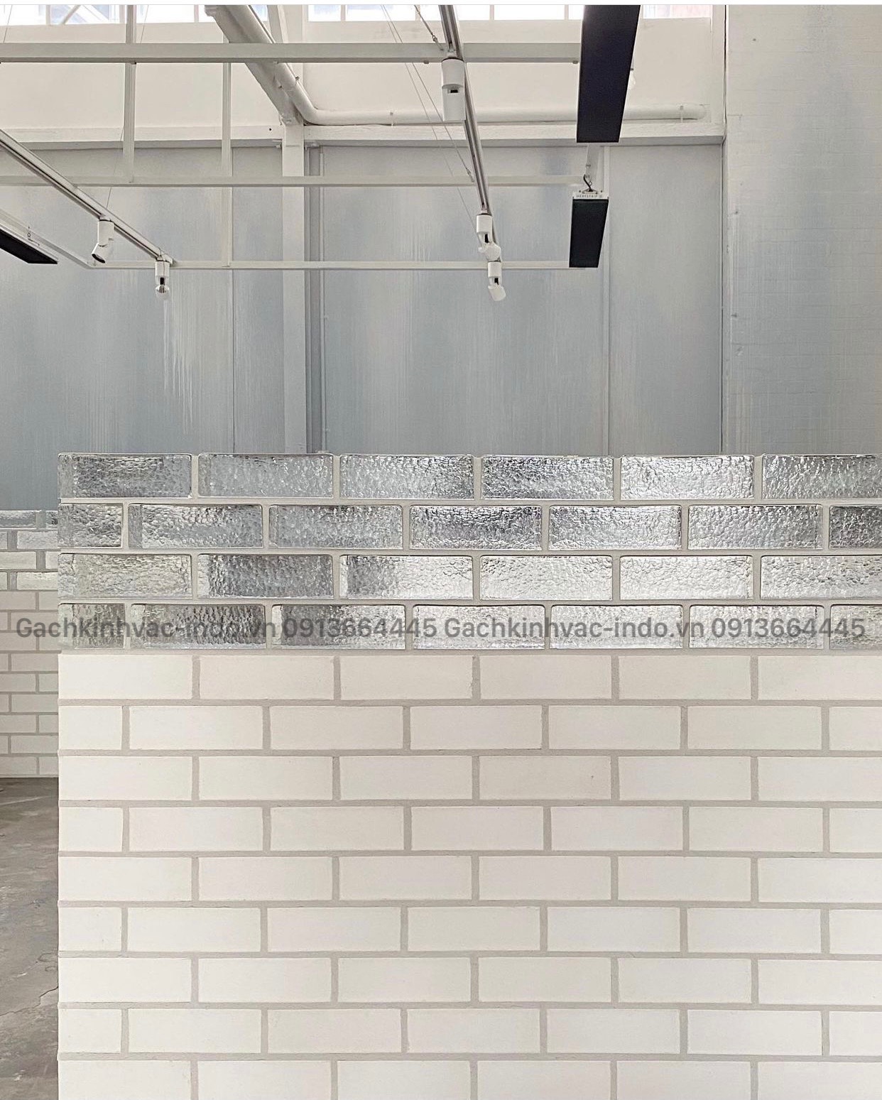 GẠCH KÍNH KHỐI ĐẶC SP5