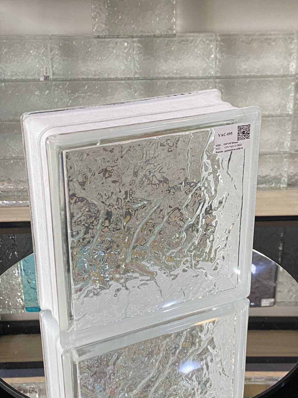 Gạch Kính VAC-095