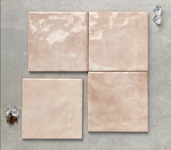 Gạch thẻ Trung Quốc, Kem vàng lượn mặt, KT 120x120 mm, IN121213 (1 hộp/ 68 viên/ 1m2)