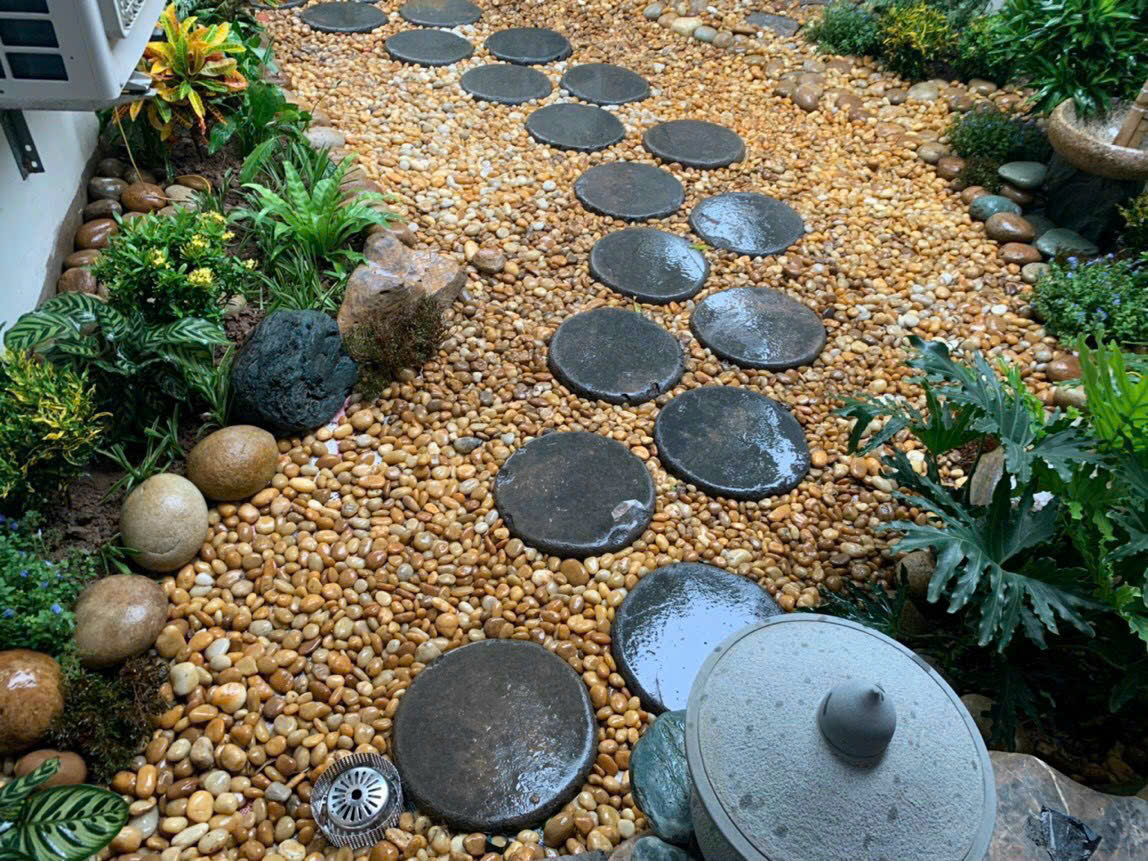 Sỏi cuội trang trí sân vườn