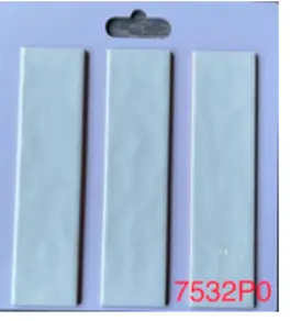Gạch thẻ Trung Quốc, Trắng loang bóng lượn, KT 75x300 mm, M7532P0 (1 hộp/ 50 viên/ 1.125m2)