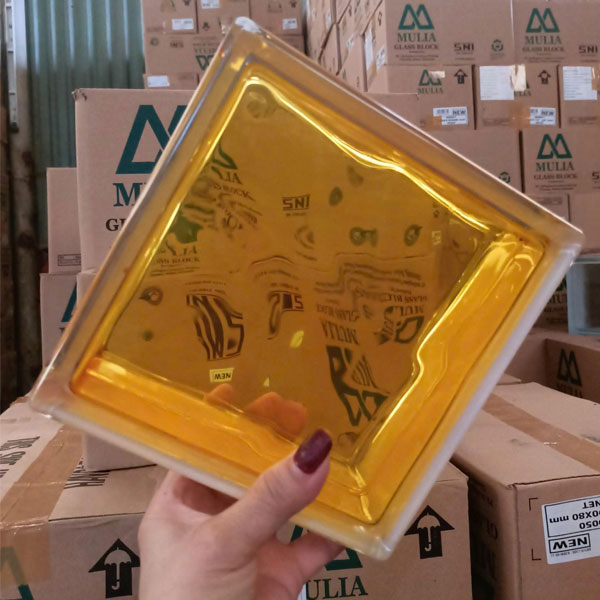 Gạch kính màu Trung Quốc 19x19x8cm