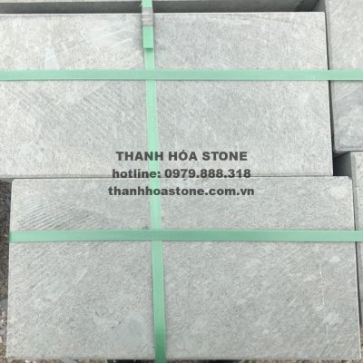 Đá xanh rêu cắt thô