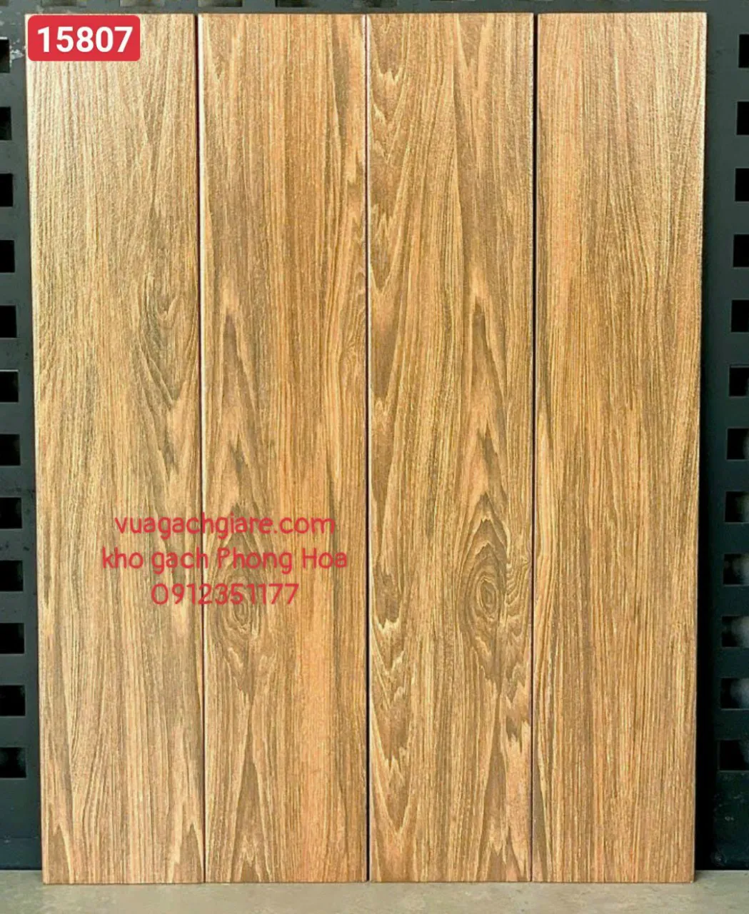 Gạch Vân Gỗ 15x80 Cerato nâu vàng CR15807